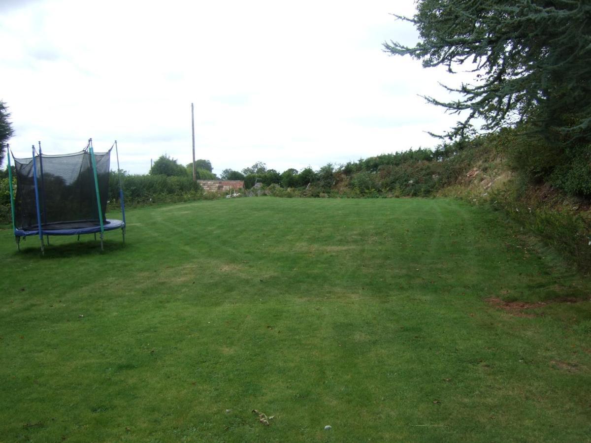 Casa de hóspedes Acorns Old Farm Felton (Somerset)